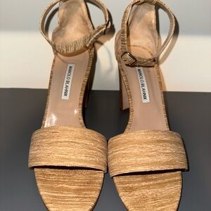 Manolo Blahnik Lauratopri Sandals Sz 40.5 GREAT CONDITION!!
